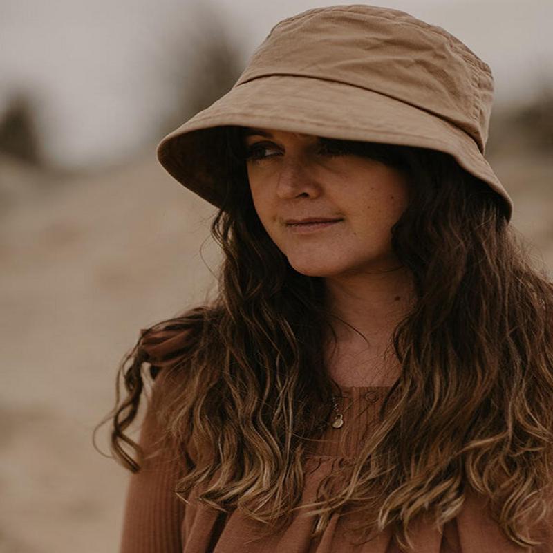 The Bucket Hat Women\'s - Dune